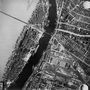 Légifotón Újpest, Angyalföld. Baloldalt a Népsziget, rajta keresztül az Újpesti vasúti híd halad. A keresztben futó főútvonal az Árpád út. A felvétel 1944. április 14-én készült.