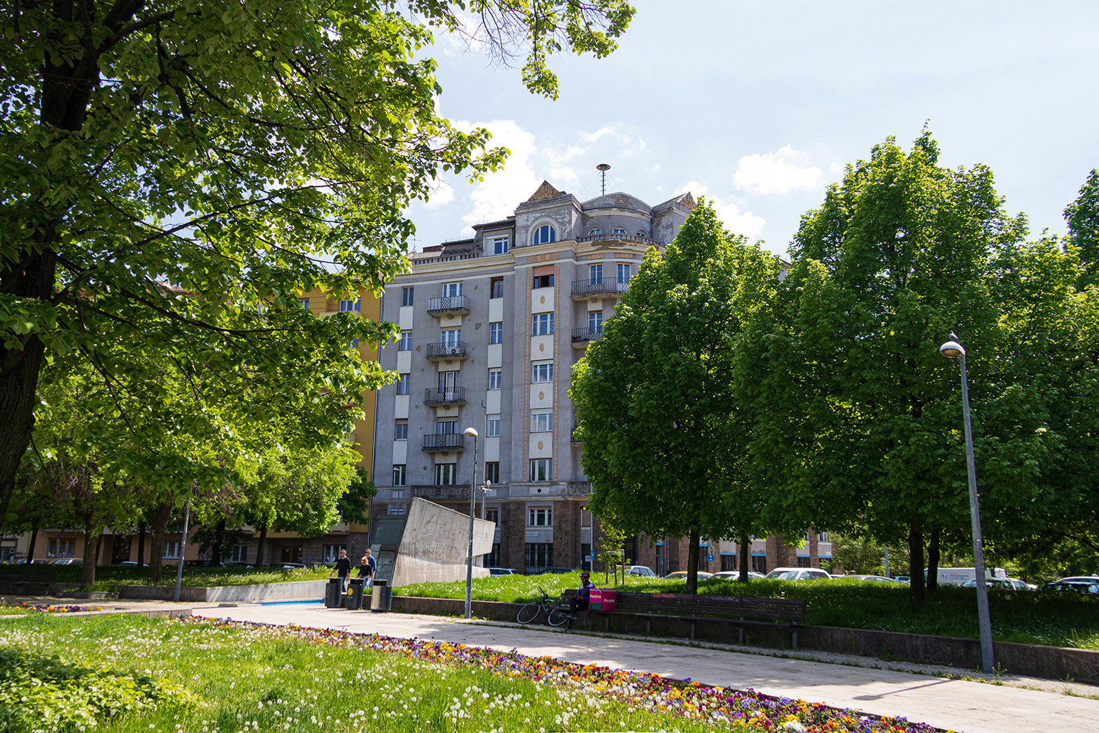 Lágymányosi öböl részlete, távolban a Rákóczi híd jellegzetes részlete. 