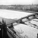 1951. december: a befagyott Duna a Kossuth hídnál a Parlament kupolájából.