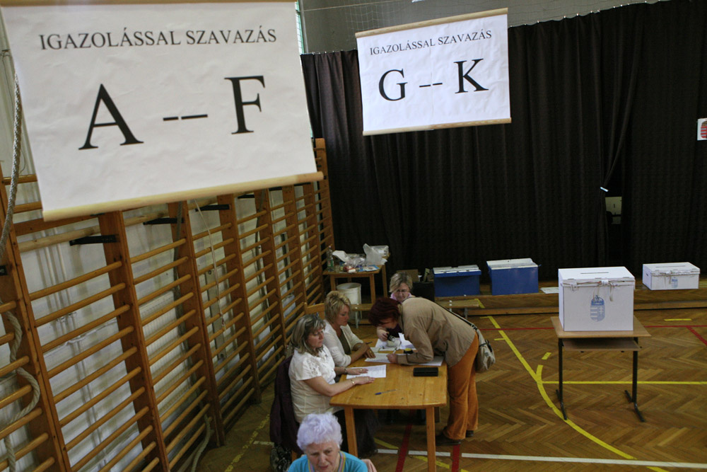 A Kassák Lajos Gimnáziumban lévő 48-as szavazókör 
