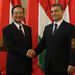 A kínai kormányfő, miután megköszönte, hogy látogatást tehet Magyarországon, a két ország közötti barátságról beszélt.