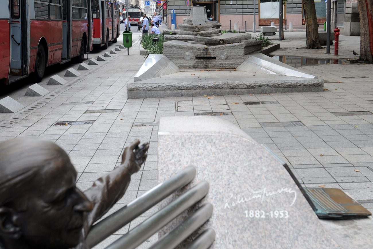 A Mikszáth Kálmán téri szökőkút két hete még nem működött