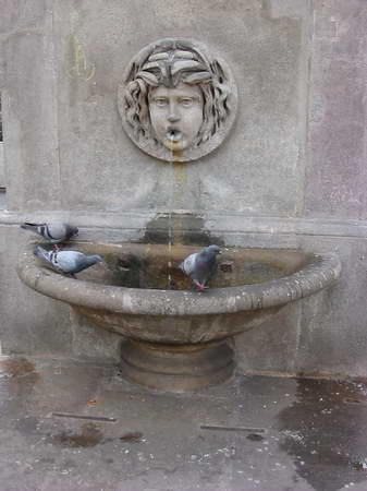 A Mikszáth Kálmán téri szökőkút két hete még nem működött