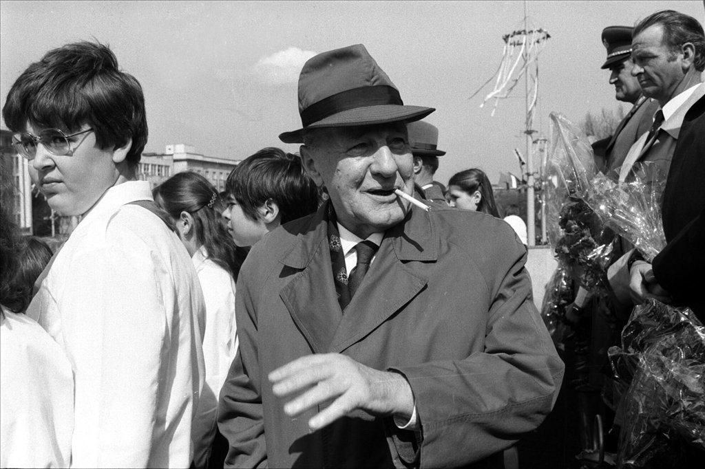 1987. Sztrorizós dohányzás Berecz Jánossal és  Óvári Miklóssal.