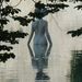 Lesifotó a győri Vénusz szoborról az elárasztott Radó-szigeten
