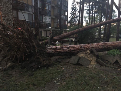 Budapest felett a vihar Gazdagrétről fotózva