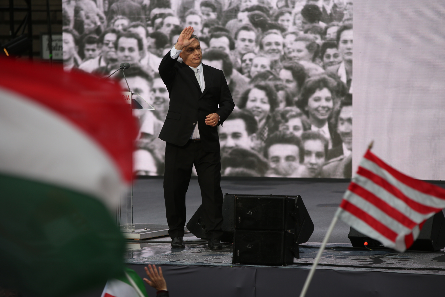 Fekete-Győr azt ígéri, hogy a Momentum elindít egy, a szavazás fontosságára figyelmeztető kampányt, ami egy 