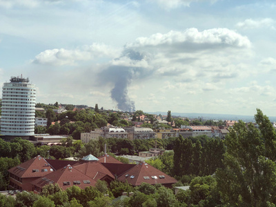 A rendőrök a füst miatt a Hajdu utcát is kiürítették.