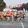A szombati rövidebb távokkal, és a vasárnapi maratonnal együtt összesen 33 500-an neveztek a 33. Spar Budapest Maraton Fesztiválra, ami új rekordot jelent.