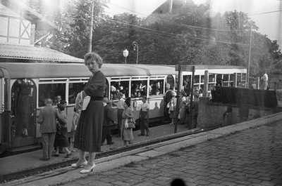 Kilátás a Szilágyi Erzsébet fasor, a Fogaskerekű végállomása és Budapest körszálló felé 1980-ban.