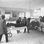 1987. január 12.
Lánctalpas honvédségi jármű szállította be a beteget - Dénes Lászlóné börcsi lakost - a kórházba a nagy havazás miatt. A kemény hideg és a rövid idõ alatt leesett nagy mennyiségû hó és hófúvás miatt tovább tart az idõjárással való küzdelem Gyõr-Moson-Sopron megyében.