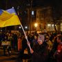 A budapesti orosz nagykövetség előtt tüntettek Ukrajna lerohanása ellen