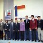 1993. április 19.
 A FIDESZ vezérkara emelvényen áll a párt V. Kongresszusán Debrecenben, 1999. április 19-én.