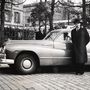 Szász-Meiningeni Regina hercegnővel 1950 nyarán Münchenben, egy magyar menekülttáborban
ismerkedtek meg. A házasságkötés előkészületeivel párhuzamosan Párizsból indulva beutazták
Spanyolországot és Portugáliát. (Párizs, Franciaország, 1951)