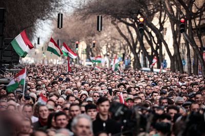 Magyar Péter az ellenzéki demonstráción 