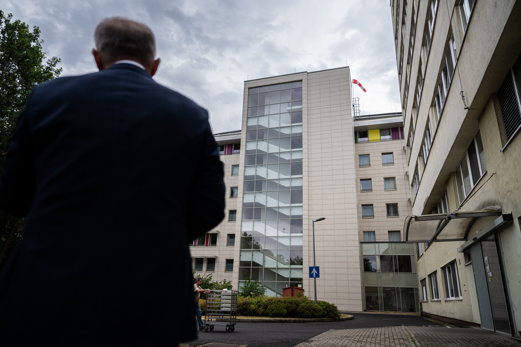 Betegtájékoztató monitor a Járóbeteg Irányítási Rendszerrel összeköttetésben