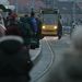 Tömeg a 4-6-os villamos Moszkva téri végállomásán