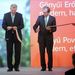 Schmitt Pál köztársasági elnök és Konrad Kreuzer, az E.ON Hungária Zrt. igazgatóságának elnöke átvágja a nemzeti színű szalagot az E.ON új erőművének avatásán