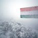 Magyarország: Hull a hó Budapesten. A zöld területeken a hó vastagsága helyenként az öt centimétert is elérte.
