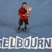 Ausztrália: Rafael Nadal ünnepli győzelmét az Ausztrál nyílt teniszbajnokságon. A döntőben a svéd Roger Federer volt az ellenfele.