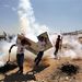 Ciszjordánia: Palesztin tüntetők könnygázfelhőben