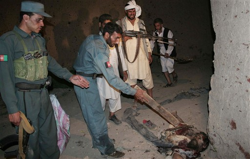 Afganisztán: Öngyilkos merénylő maradványai Gozarában