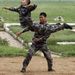 Kína: A néphadsereg harcművészeti bemutatója