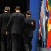 Obama a szeptemberben Pittsburghben tartott G20-csúcson Nicolas Sarkozy francia köztársasági elnökkel és Gordon Brown brit miniszterelnökkel.