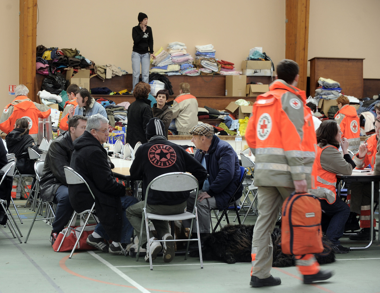 A francia kormányfő azonnali segítséget ígért