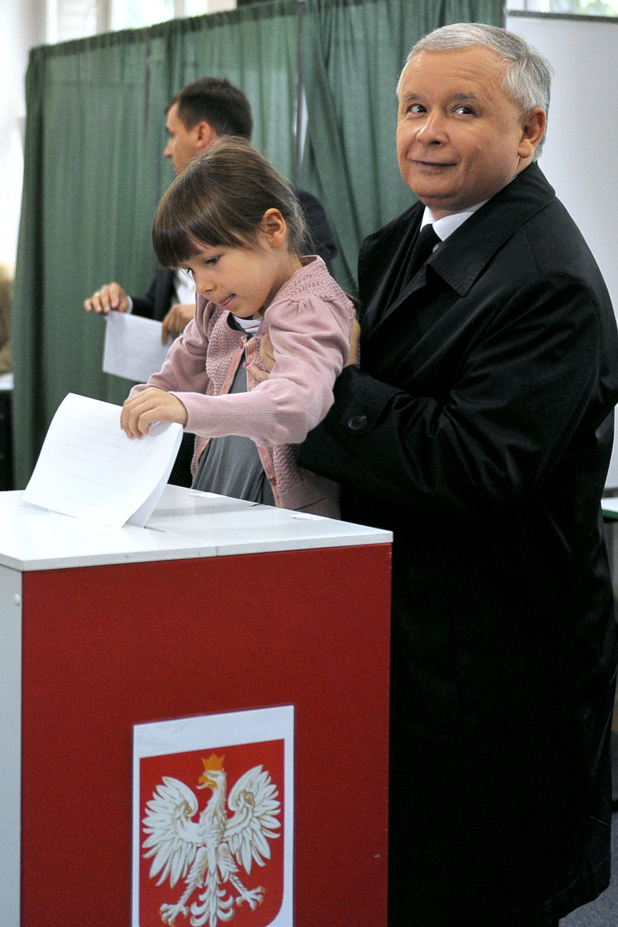 Lech Walesa, a lengyel köztársaság korábbi elnöke a kampányban Komorowskit támogatta