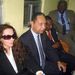 Duvalier és élettársa, Veronique Roy a reptéren, a bevándorlási irodában.