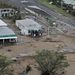 A vihar érkezésére készülve az ausztrál hatóságok kitelepítették a Queensland állam északi részén élő helyieket és turistákat.