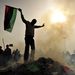 Kadhafi könyvének hamvain ugrál egy felkelő Bengáziban