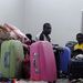 Ghánaiak várnak Dzserba repterén