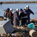 Soma, Fukushima - önkéntesek egy holttestet találtak