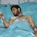 A Földközi-tenger partján fekvő Latakiában lezajlott összecsapások egyik áldozata kórházban