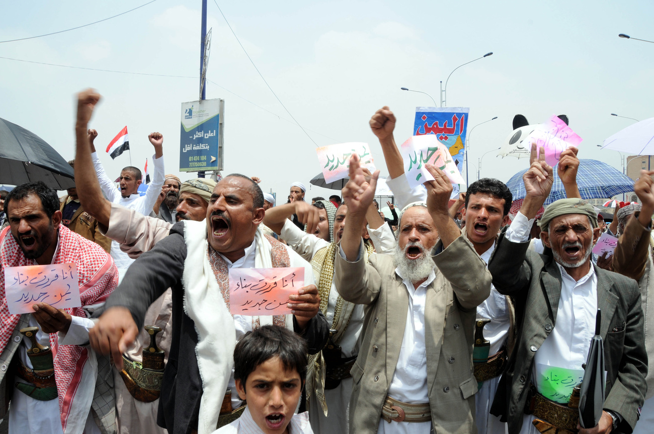 Szanaa déli felében szintén tömegek tódultak az utcára, de ők Száleh elnököt éltették