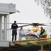 A lövöldözés egyik sérültjét Oslóba vitték helikopterrel