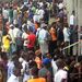 A Lubumbashiban, az ország második legnagyobb városában lévő szavazóhelyiségek elleni támadásokban összesen öt ember halt meg, egy rendőr és négy támadó. 