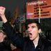 Több ezren tüntetnek Vlagyimir Putyin miniszterelnök és pártja ellen az orosz parlamenti választások másnapján