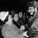 1963. április 29. Murmanszki asszonyok köszöntik Fidel Castrót. 