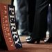 A texasi kormányzó, Rick Perry egy ideig a legesélyebb a republikánus jelöltségre, de kiábrándító iowai szereplésével elbukta a választást, valószínűleg vissza is lép.