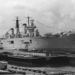 Az HMS Ark Royal, ami korábban a brit flotta zászlóshajója volt, 1978-ban épült és 1985 novemberében állt szolgálatba. 