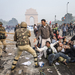 Tüntetők csapnak össze rohamrendőrökkel Új Delhiben.