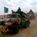 Mobiltelefonnal készült kép a Mali sivatagban a lázadók egyik konvojáról. Az iszlamista lázadók fegyverarzenálja hasonló fegyverekből áll, mint amiket a líbiai felkelők használtak Kadhafi uralmának megdöntésére.