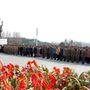 Kim Dzsongun észak-koreai vezető a Kumszuszan emlékpalotában tisztelgett a két korábbi vezető, Kim Dzsongil és Kim Ir Szen előtt.