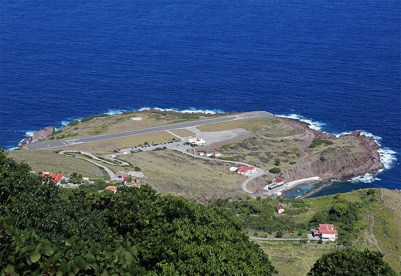 Juancho E Yrausquin Airport, Saba