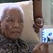 Az SABC által kiadott április 29-i fotó az utolsó, ami Mandela kórházba szállítása előtt készült a legendás polgárjogi harcosról.