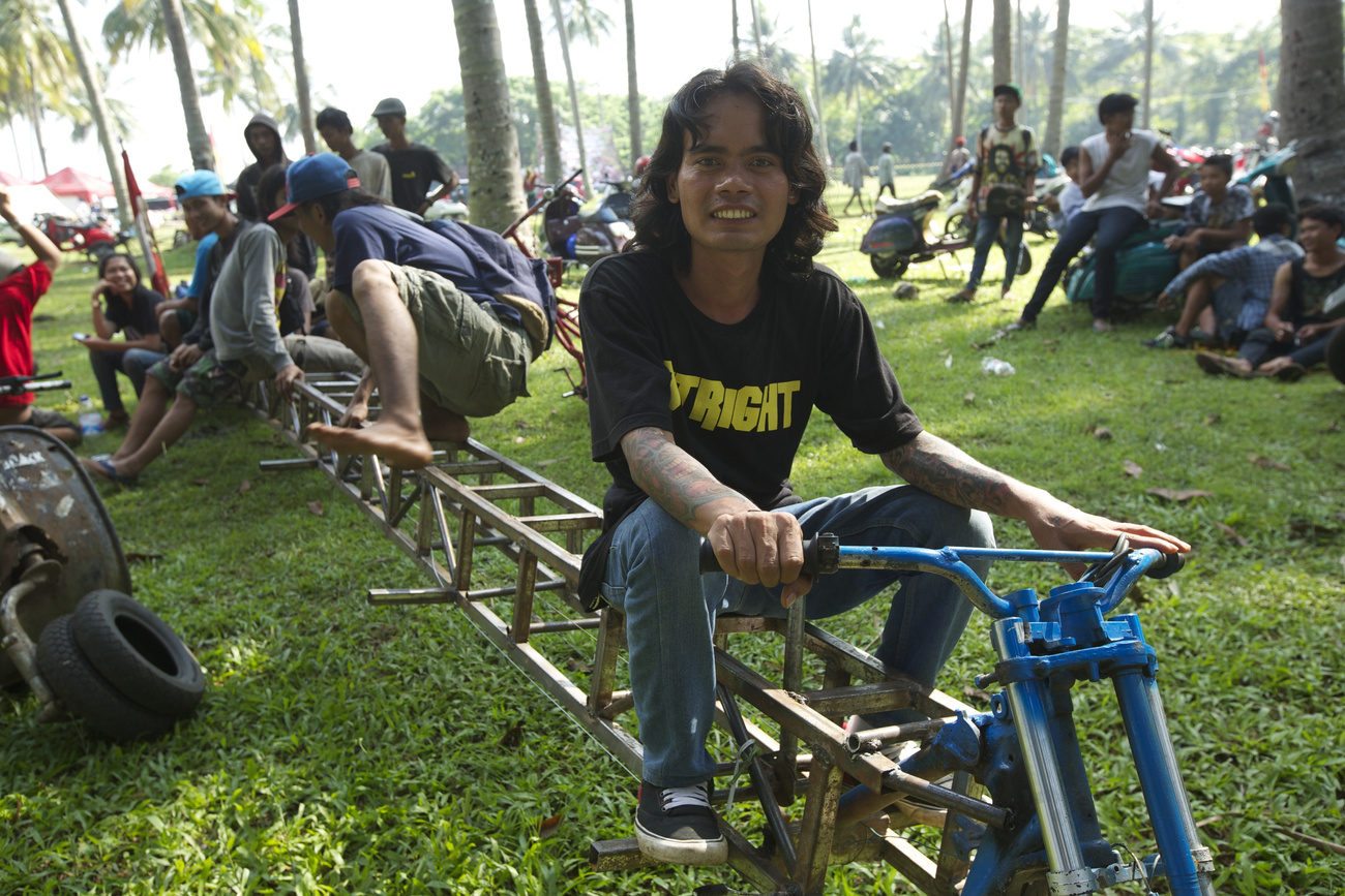 A koponya Indonéziában is a motorostalálkozó elengedhetetlen kelléke