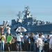 A hajók orosz matrózait kubai elöljárók és lelkes, haditechnika-őrült bámészkodók tömege üdvözölte a mólókon